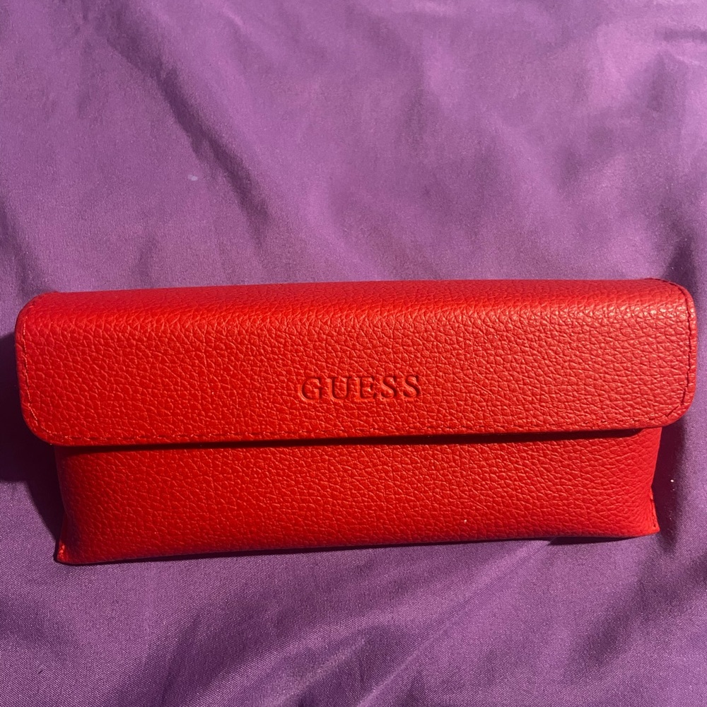 Guess Glasses Case